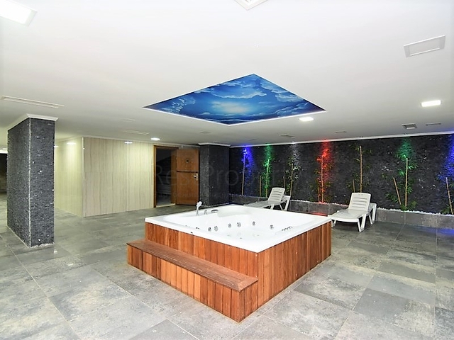 Двухкомнатная квартира с видом на море в районе Махмутлар