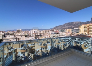 Двухкомнатная квартира с видом на море в районе Махмутлар