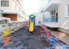 Двухкомнатная квартира с видом на море в районе Махмутлар