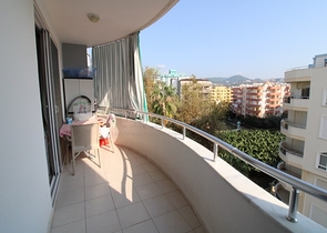 Квартира планировки 1+1 в районе Махмутлар