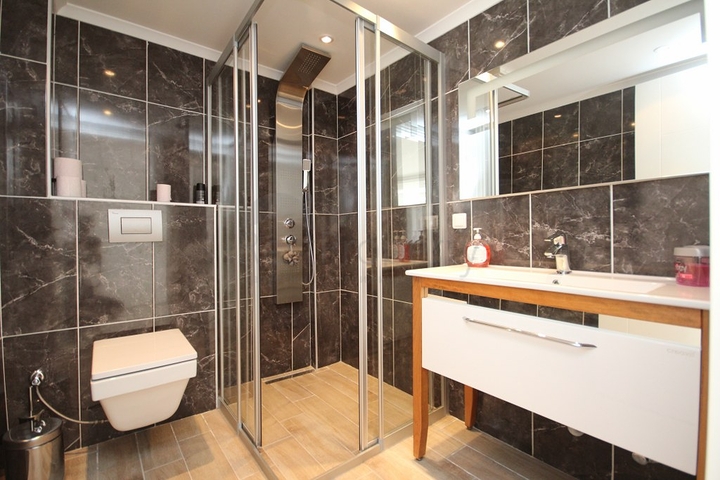 Двухэтажная вилла планировки 3+1 в районе Оба