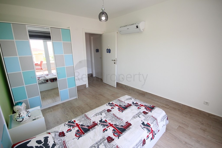 Двухэтажная вилла планировки 3+1 в районе Оба