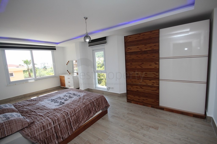 Двухэтажная вилла планировки 3+1 в районе Оба