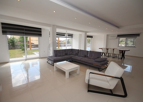 Двухэтажная вилла планировки 3+1 в районе Оба