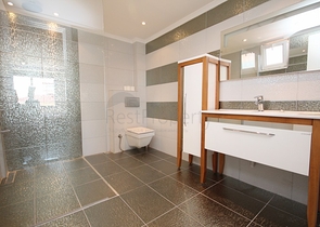 Двухэтажная вилла планировки 3+1 в районе Оба