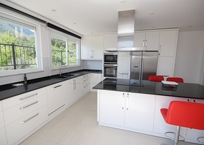 Двухэтажная вилла планировки 3+1 в районе Оба