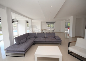 Двухэтажная вилла планировки 3+1 в районе Оба