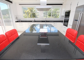 Двухэтажная вилла планировки 3+1 в районе Оба