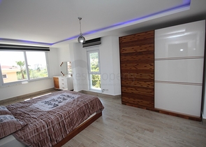 Двухэтажная вилла планировки 3+1 в районе Оба