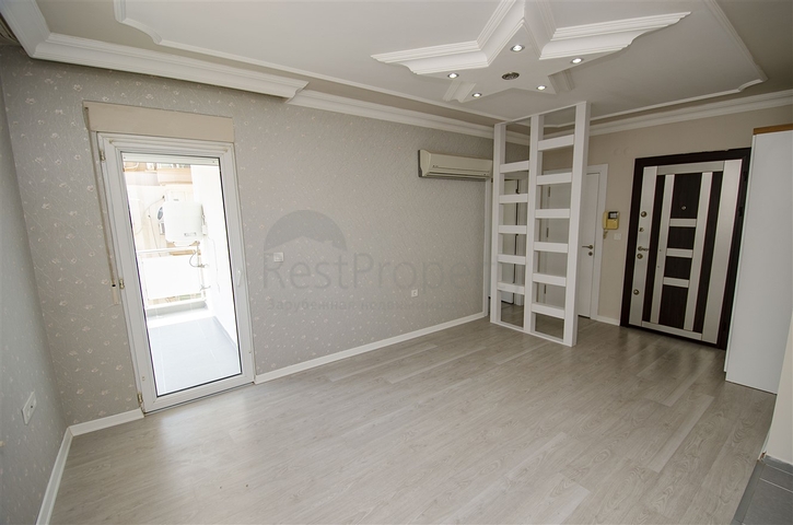 Квартира 1+1 в микрорайоне Лиман Коньяалты 800 м до моря