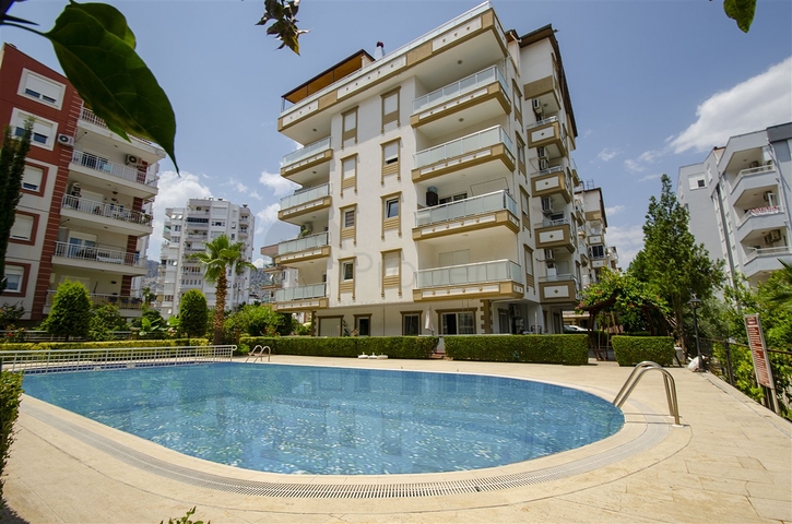 Квартира 1+1 в микрорайоне Лиман Коньяалты 800 м до моря