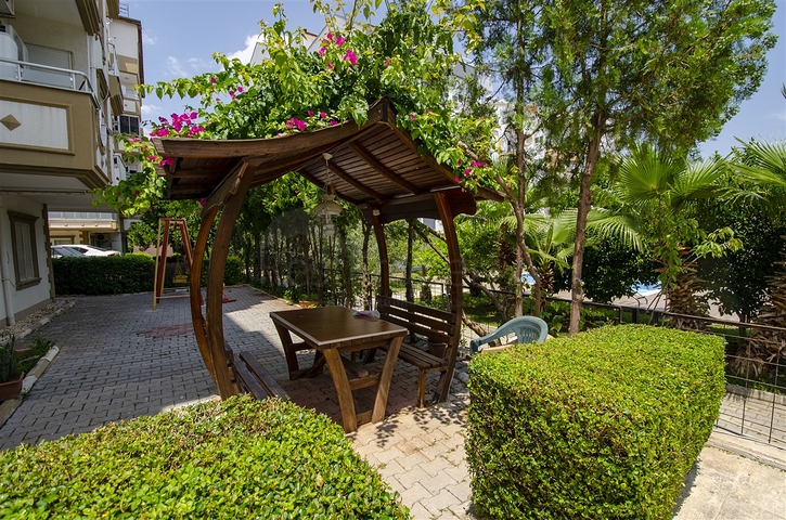 Квартира 1+1 в микрорайоне Лиман Коньяалты 800 м до моря