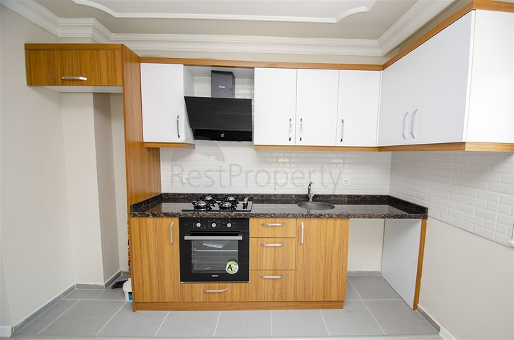 Квартира 1+1 в микрорайоне Лиман Коньяалты 800 м до моря