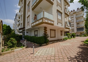 Квартира 1+1 в микрорайоне Лиман Коньяалты 800 м до моря