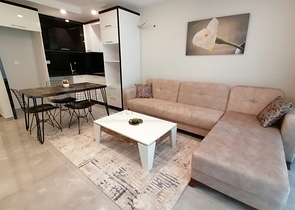 Меблированная квартира с одной спальней в Махмутларе