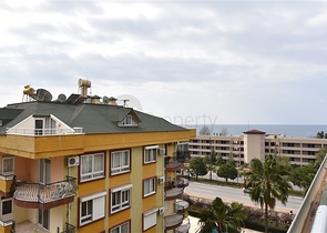 Меблированный пентхаус планировки 4+1 с видом на море