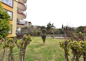 Меблированный пентхаус планировки 4+1 с видом на море