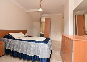 Меблированный пентхаус планировки 4+1 с видом на море