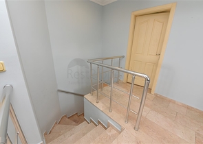 Меблированный пентхаус планировки 4+1 с видом на море