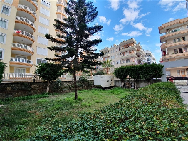 Меблированная квартира с двумя спальнями в Махмутларе