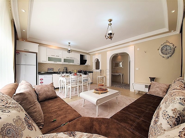 Меблированная квартира с двумя спальнями в Махмутларе