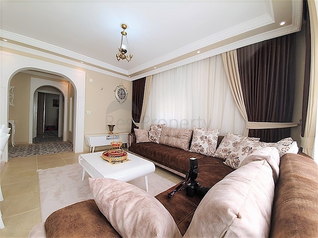 Меблированная квартира с двумя спальнями в Махмутларе