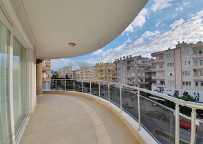 Меблированная квартира с двумя спальнями в Махмутларе