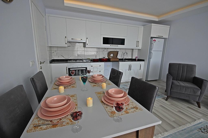 Квартира планировки 1+1 в современном комплексе Махмутлара