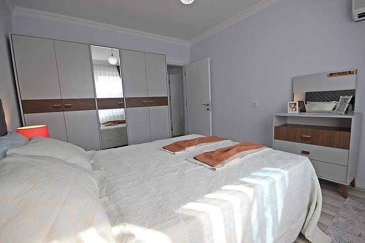 Квартира планировки 1+1 в современном комплексе Махмутлара