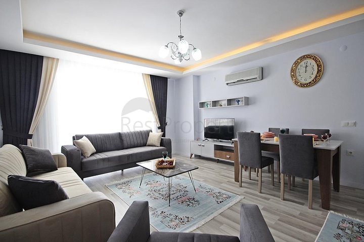 Квартира планировки 1+1 в современном комплексе Махмутлара