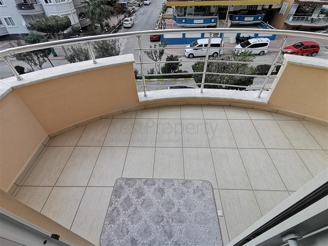 Меблированная квартира с двумя спальнями в Махмутларе