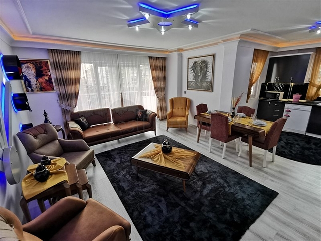 Меблированная квартира с двумя спальнями в Махмутларе