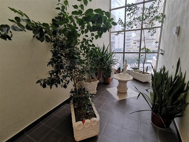 Меблированная квартира с двумя спальнями в Махмутларе