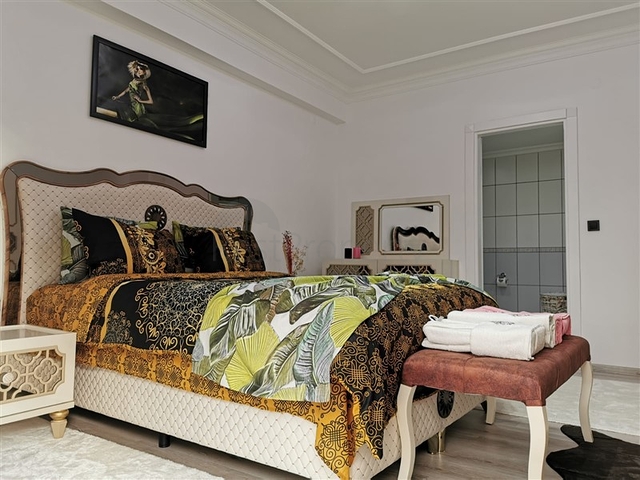 Меблированная квартира с двумя спальнями в Махмутларе