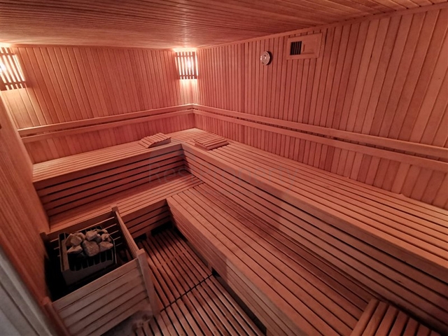 Меблированная квартира с двумя спальнями в Махмутларе