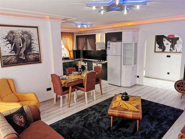 Меблированная квартира с двумя спальнями в Махмутларе