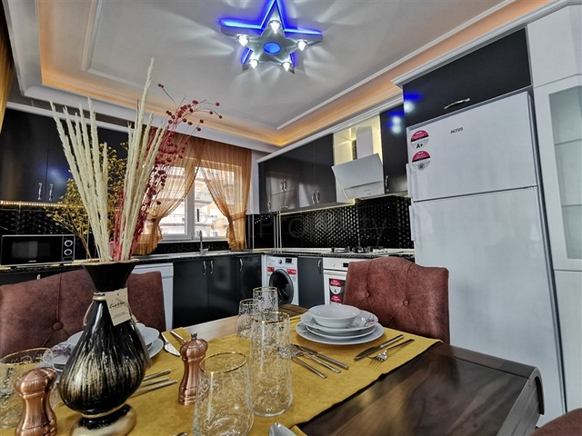 Меблированная квартира с двумя спальнями в Махмутларе