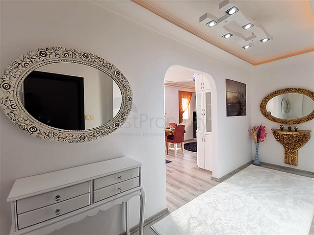 Меблированная квартира с двумя спальнями в Махмутларе