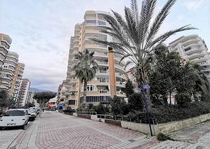 Меблированная квартира с двумя спальнями в Махмутларе