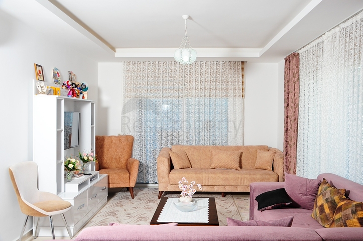 Меблированная квартира планировки 1+1 в Махмутларе