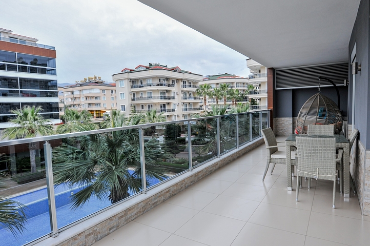 Меблированная квартира с двумя спальнями в районе Оба