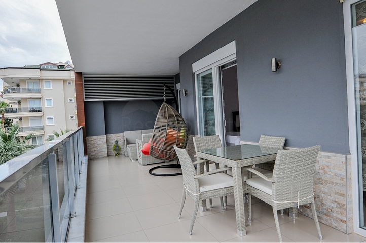 Меблированная квартира с двумя спальнями в районе Оба