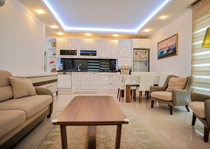 Меблированная квартира с двумя спальнями в районе Оба