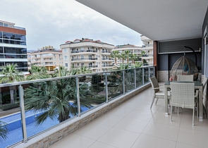 Меблированная квартира с двумя спальнями в районе Оба