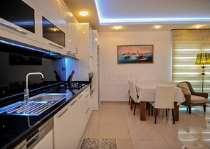 Меблированная квартира с двумя спальнями в районе Оба