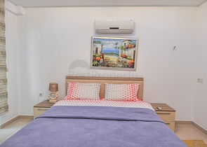 Меблированная квартира с двумя спальнями в районе Оба