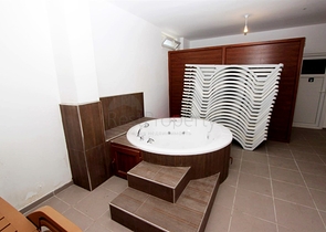 Двухкомнатная квартира с мебелью в районе Хурма Коньяалты