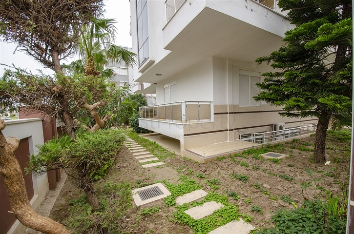 Квартира 2+1 с мебелью в Лимане 800 м до моря