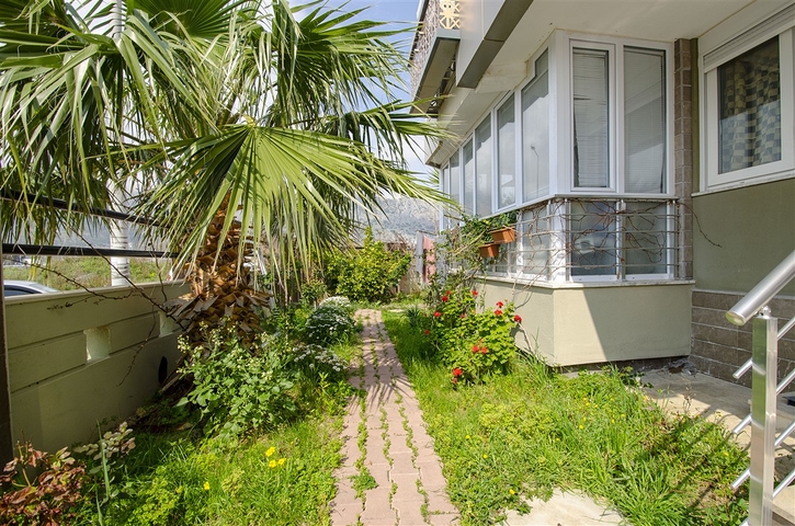 Пентхаус 2+1 с мебелью в районе Лиман Коньяалты 600 м до моря