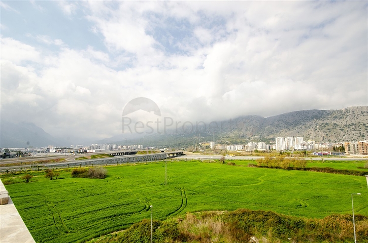 Пентхаус 2+1 с мебелью в районе Лиман Коньяалты 600 м до моря